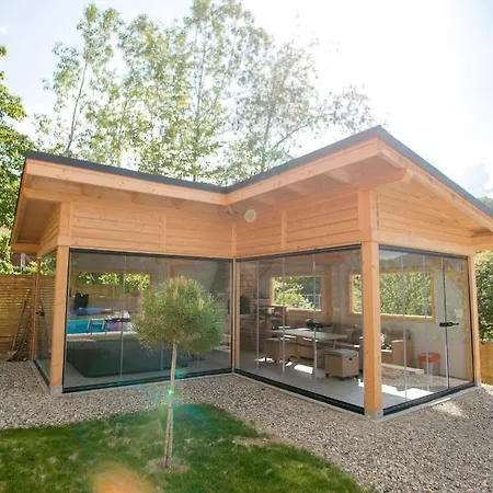 Chalet Holzhaus Sadu