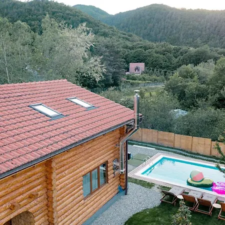 Holzhaus Chalet Sadu