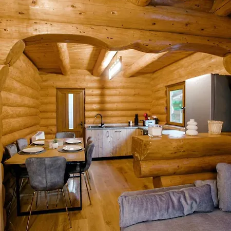 Chalet Holzhaus Sadu