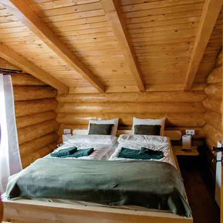 Holzhaus Sadu